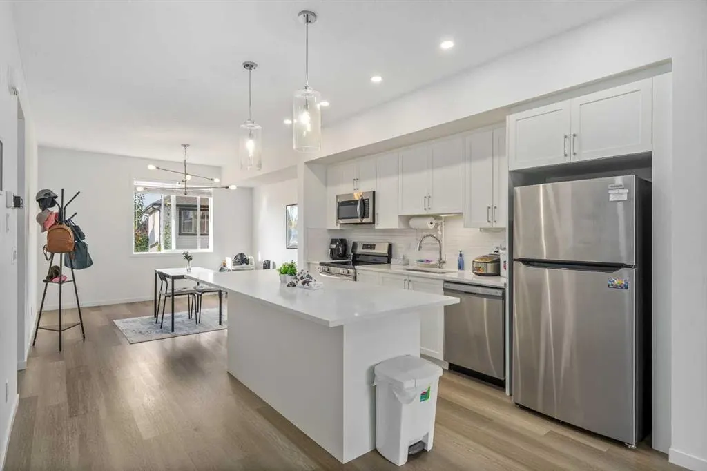 628 Copperstone Manor SE — photo 3