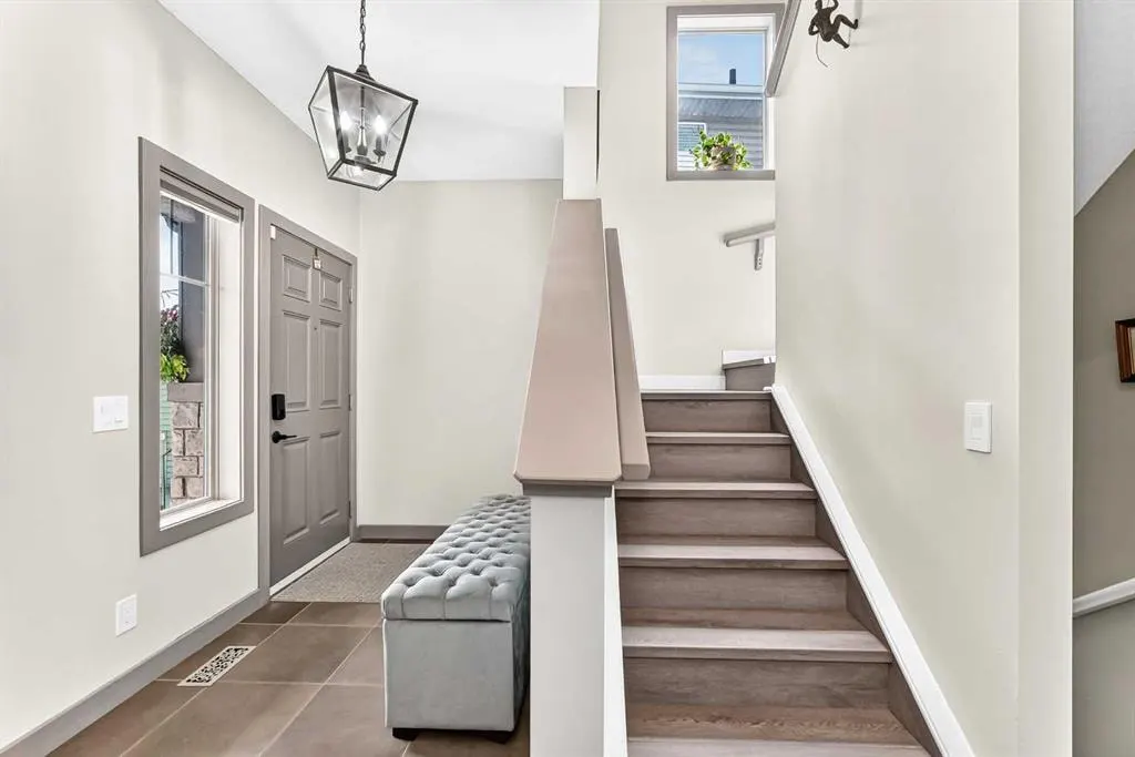 24 Brightonstone Gardens SE — photo 3