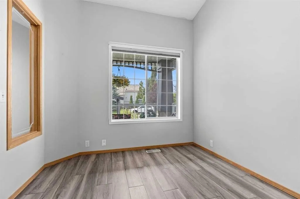 26 Chaparral Close SE — photo 3