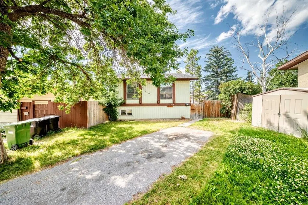 514 Whitehill Place NE — photo 2