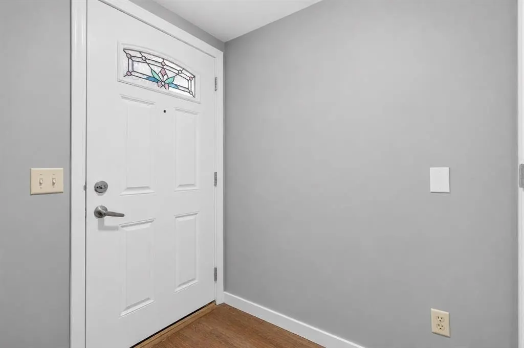 4 Hunterhorn Gate NE — photo 2