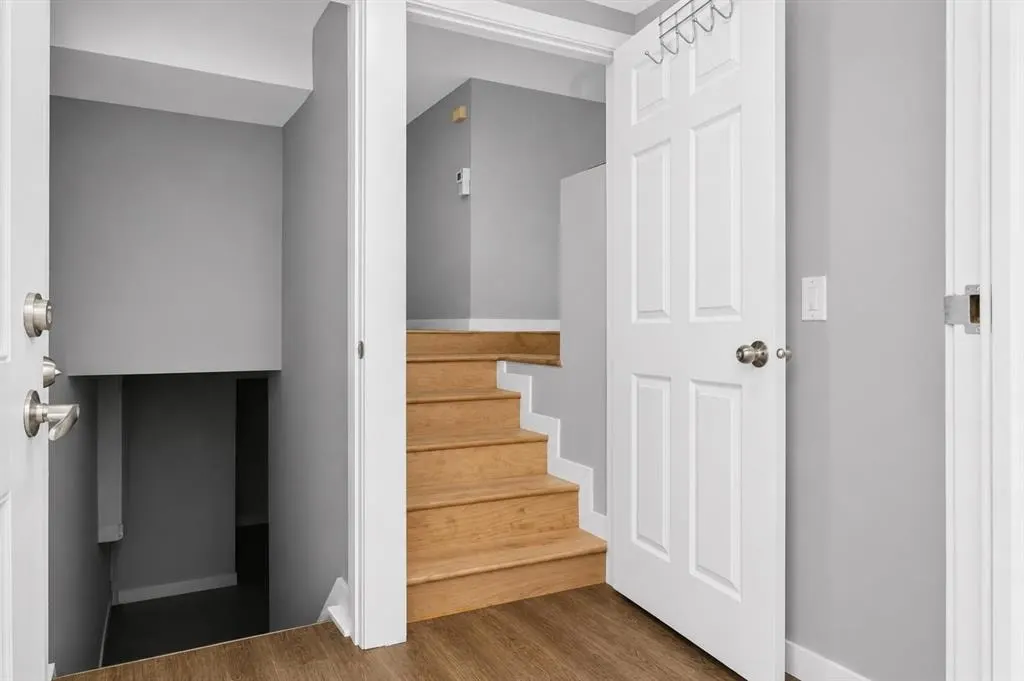 4 Hunterhorn Gate NE — photo 3