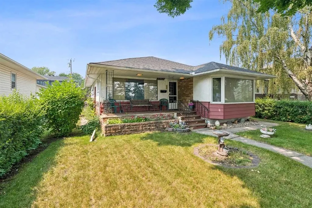 2307 7 Street NE — photo 3
