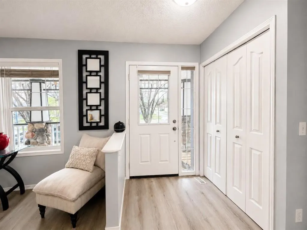 42 Inverness View SE — photo 2