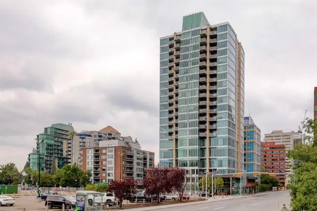 888 4 Avenue SW #1404