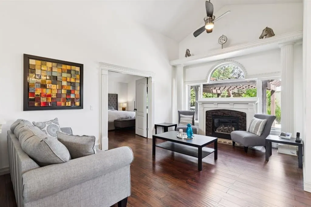 70 Discovery Ridge Court SW — photo 2