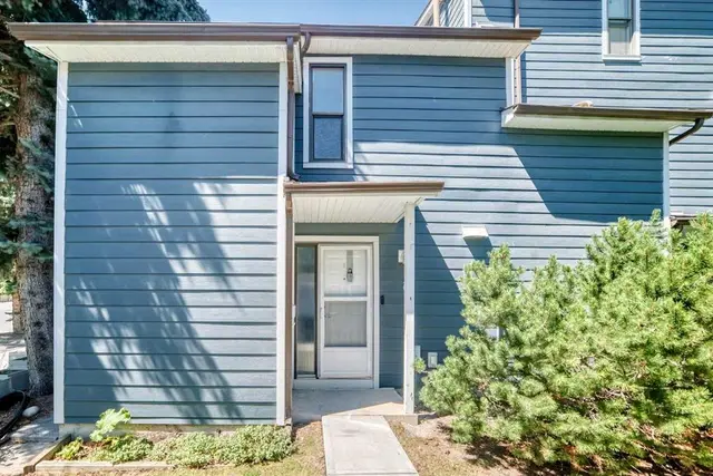 208 Grier Terrace NE #1