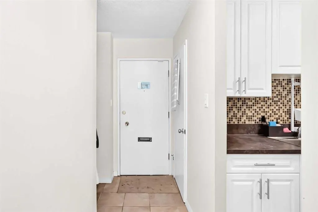 903 19 Avenue SW #407 — photo 3