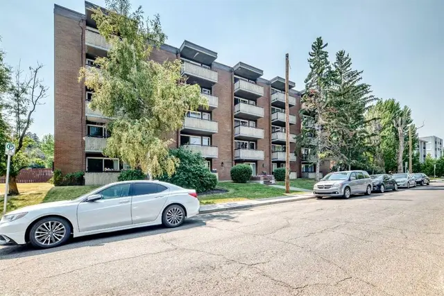 903 19 Avenue SW #407