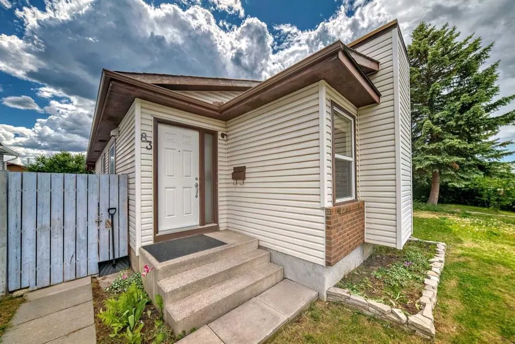 83 Whitworth Way NE — photo 2