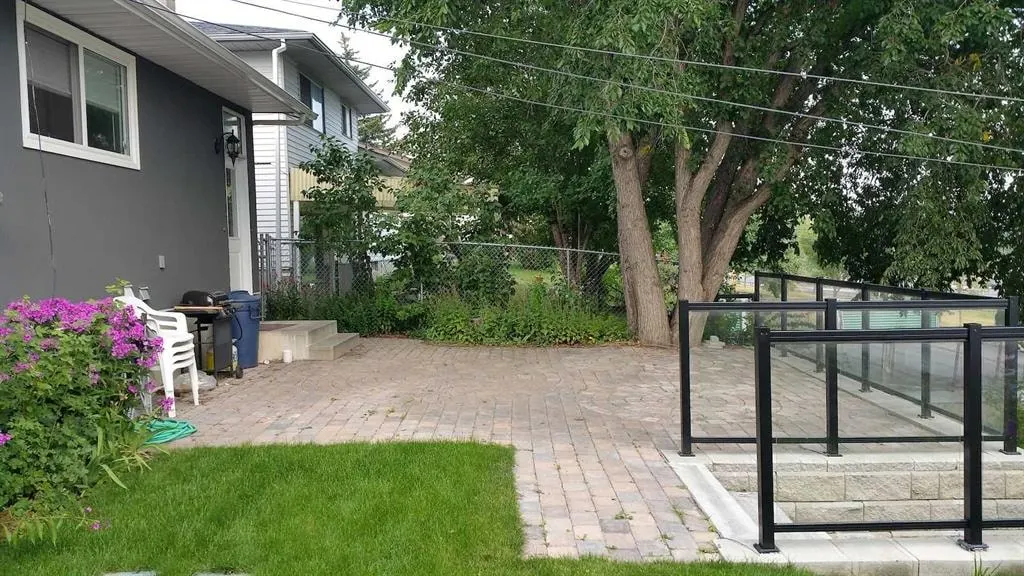 5748 Dalmead Crescent NW — photo 2