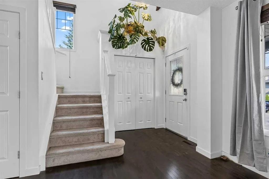 813 Prestwick Circle SE — photo 3