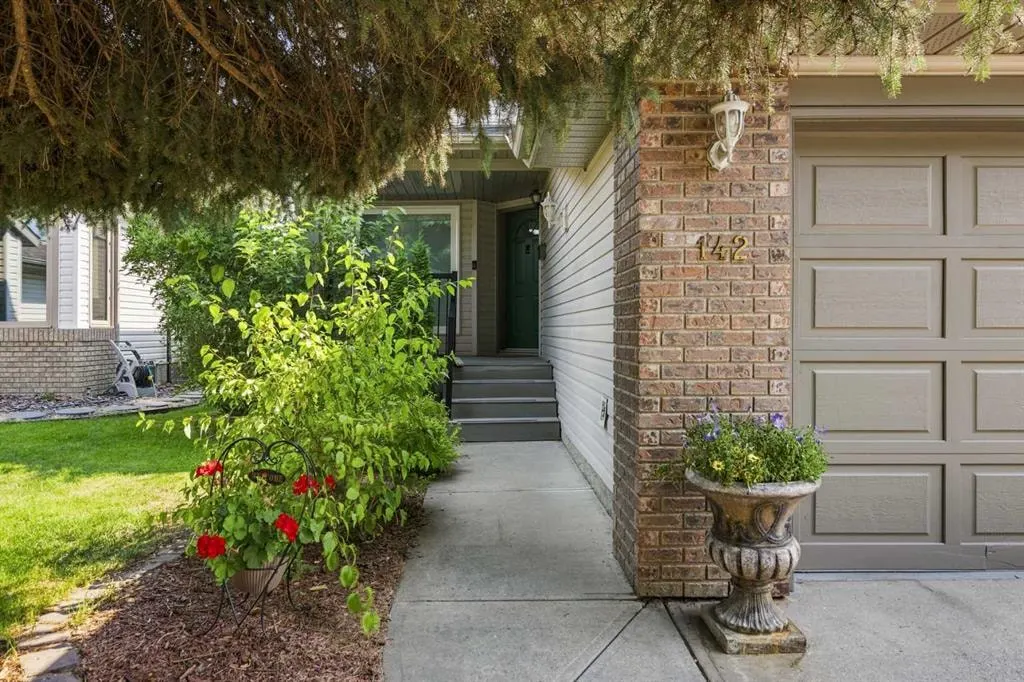 142 Riverview Circle SE — photo 2