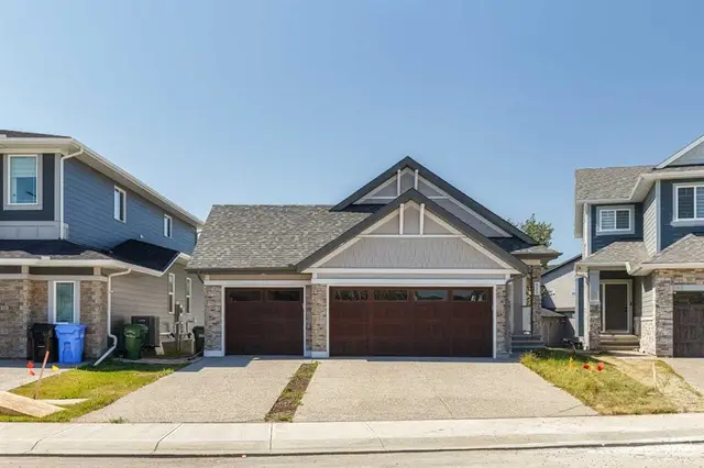 528 Legacy Woods Circle SE