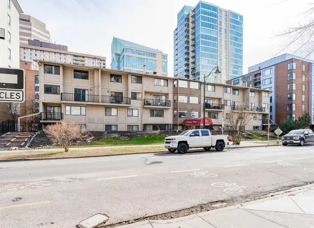 821 3 Avenue SW #31
