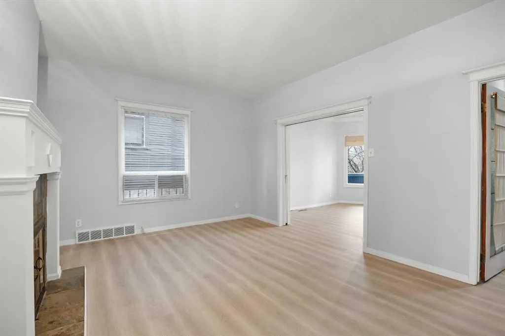 528 21 Avenue SW — photo 3