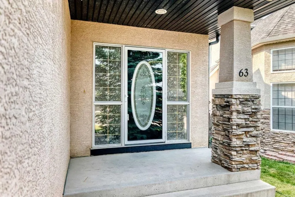 63 Royal Birch Point NW — photo 2