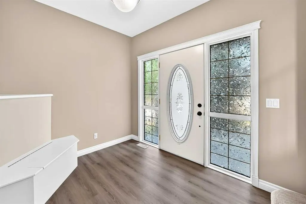 63 Royal Birch Point NW — photo 3