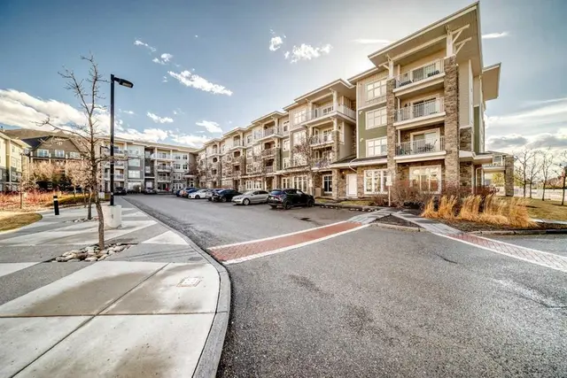 11 Mahogany Row SE #3313