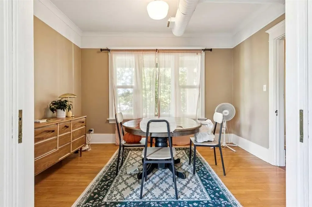 831 4A Street NE — photo 3