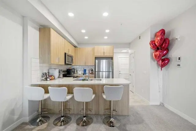 55 Wolf hollow Crescent SE #318
