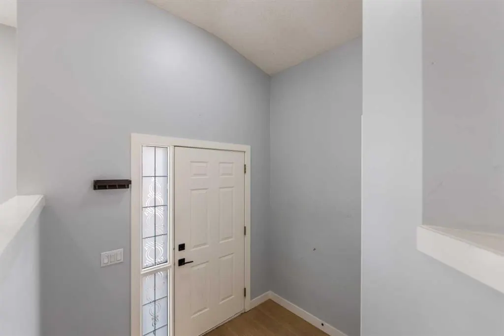 102 Martin Crossing Grove NE — photo 1