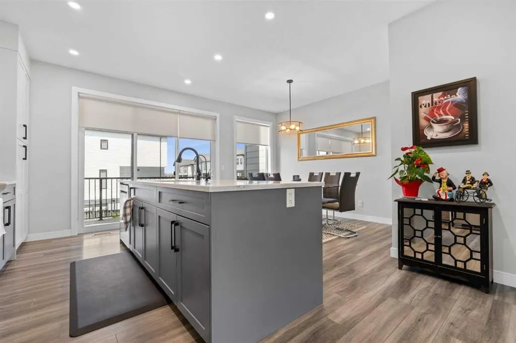 32 Evanscrest Court NW — photo 3