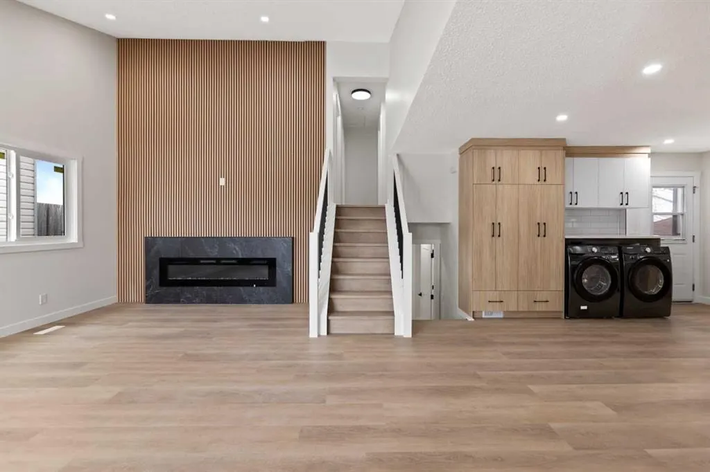 2031 24 Avenue NE — photo 3