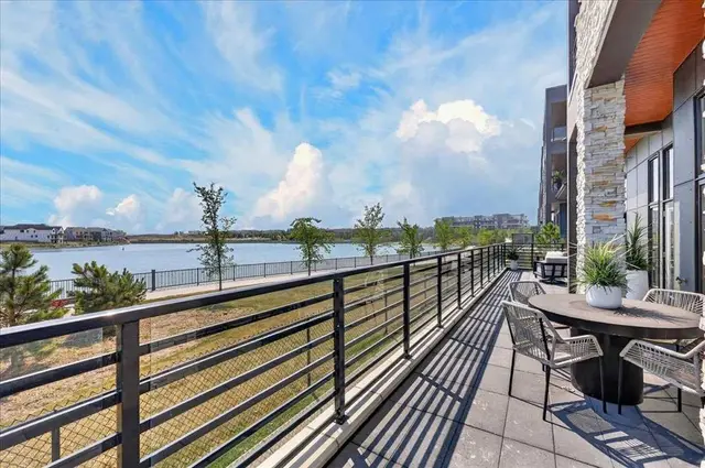150 Marina Cove SE #102