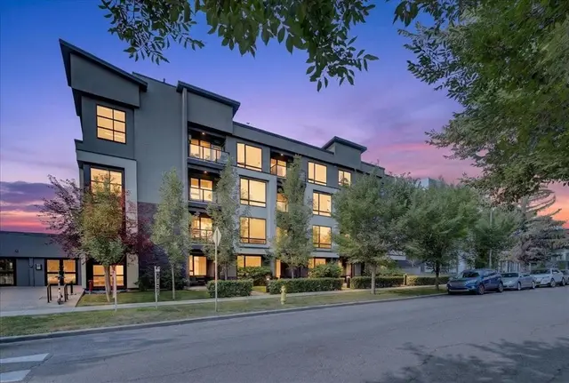 607 17 Avenue NW #304