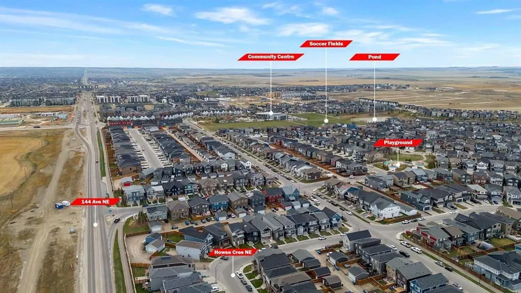 132 Howse Crescent NE — photo 3