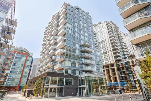 108 Waterfront Court #710