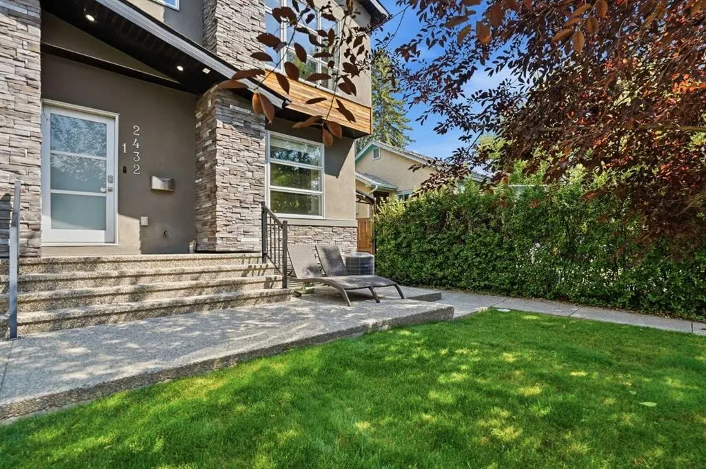 2432 24A Street SW #1 — photo 2