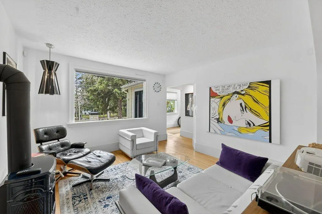 924 7A Street NW — photo 3