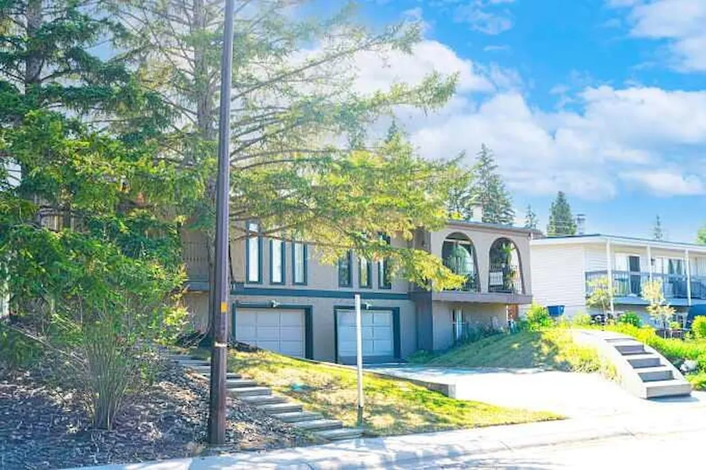 801 Canfield Way SW — photo 2