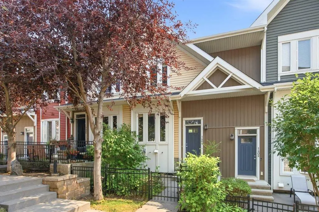 1404 Auburn Bay Square — photo 1