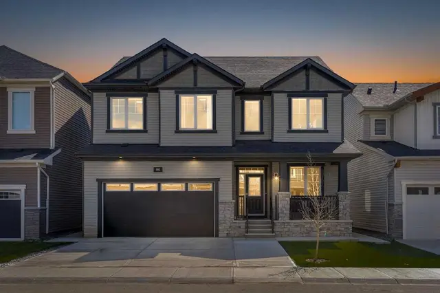 80 Carringwood Grove NW