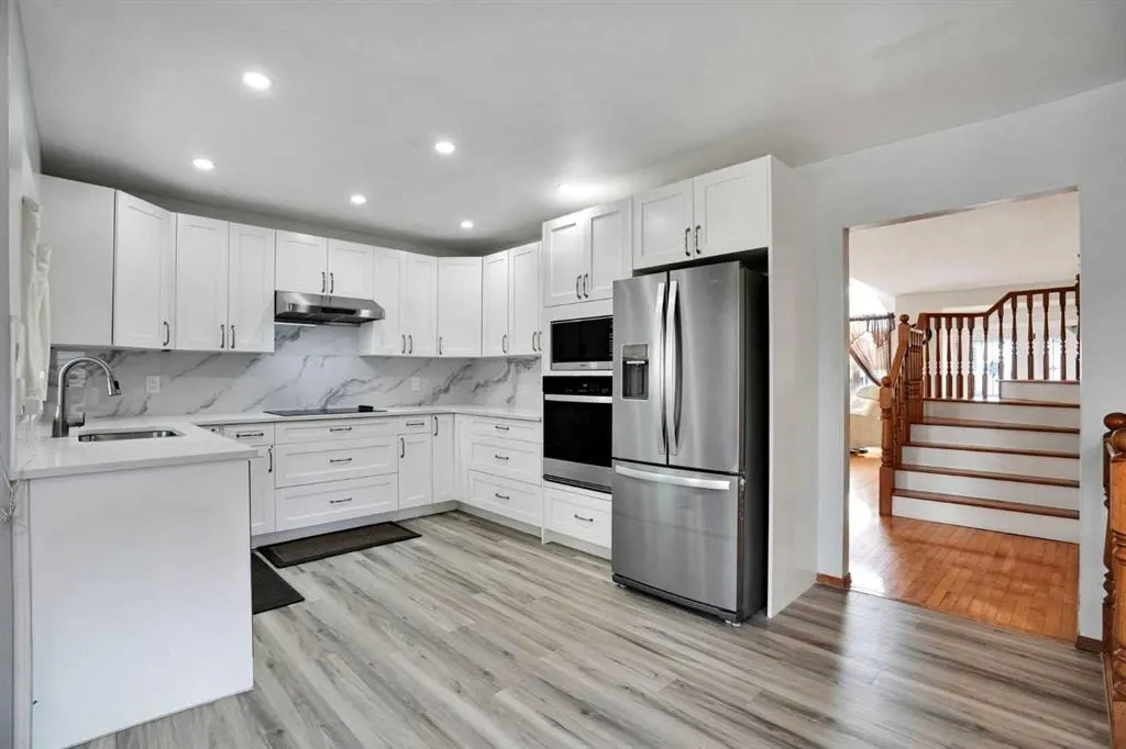 16 Sun Harbour Crescent SE — photo 3