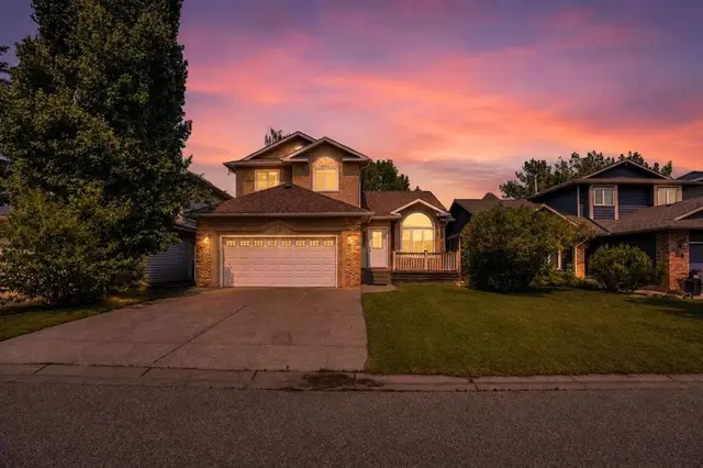 16 Sun Harbour Crescent SE