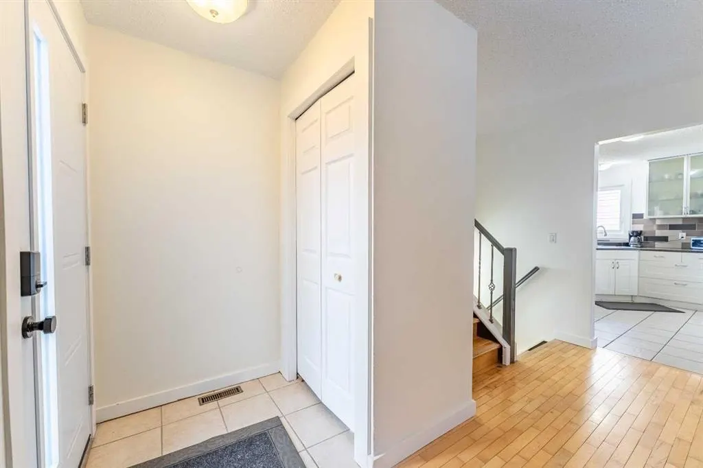 44 Templehill Drive NE — photo 2