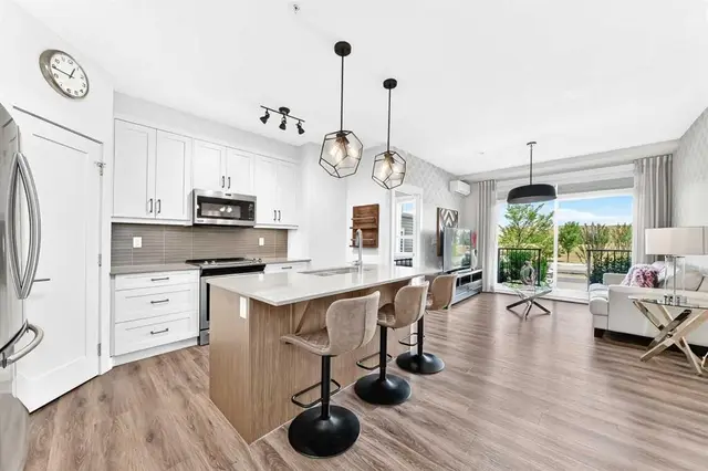10 Walgrove Walk SE #120
