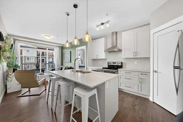 10 Walgrove Walk SE #310