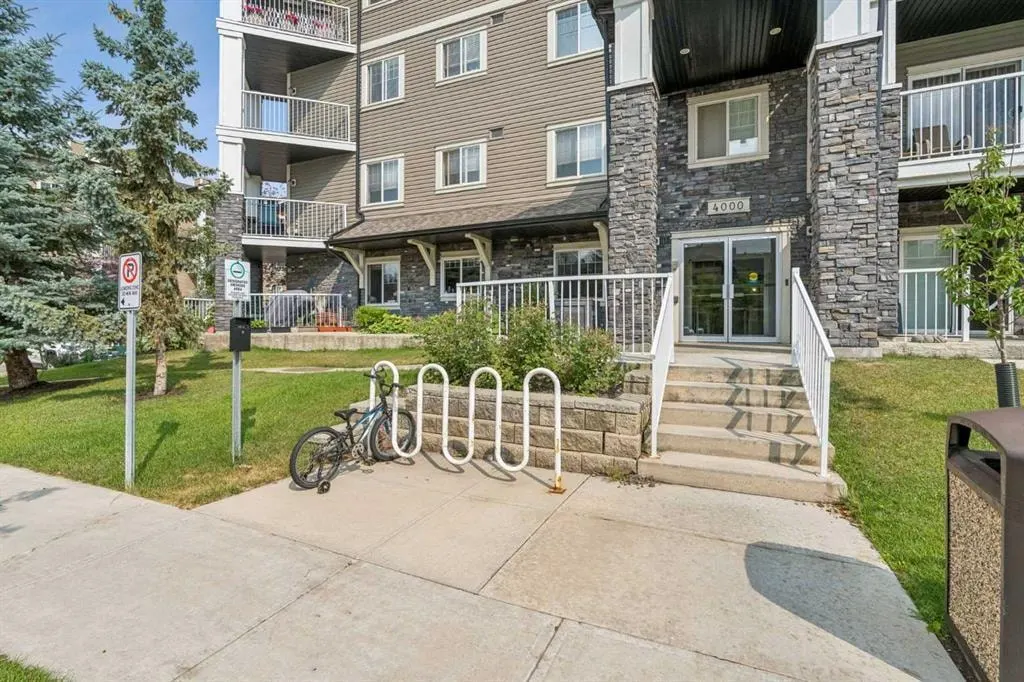 115 Prestwick Villas SE #4410 — photo 2