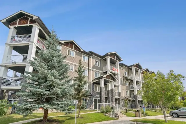 115 Prestwick Villas SE #4410