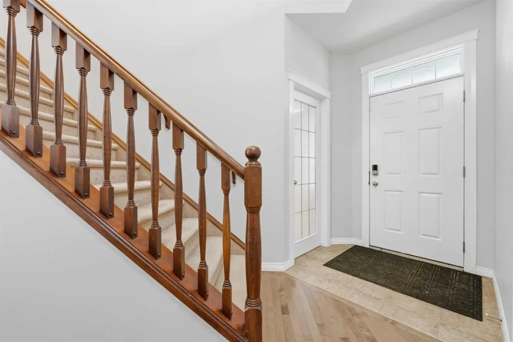 38 Silverado Skies Crescent SW — photo 2