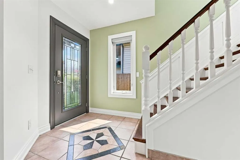 454 Millrise Square SW — photo 3