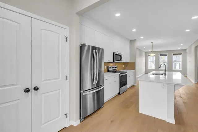 249 Aquila Drive NW