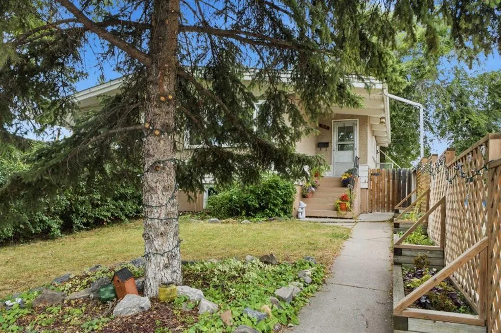 1212 Rosehill Drive NW — photo 2