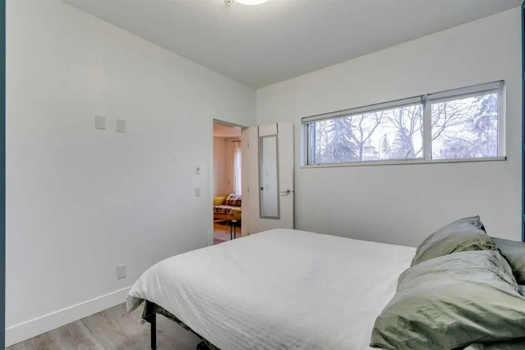1521 26 Avenue SW #101 — photo 3