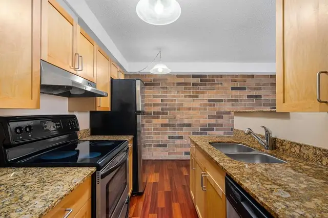 315 9A Street NW ##404